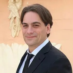 David Niknafs, Founder & Chief Executive Officer at RECO Island